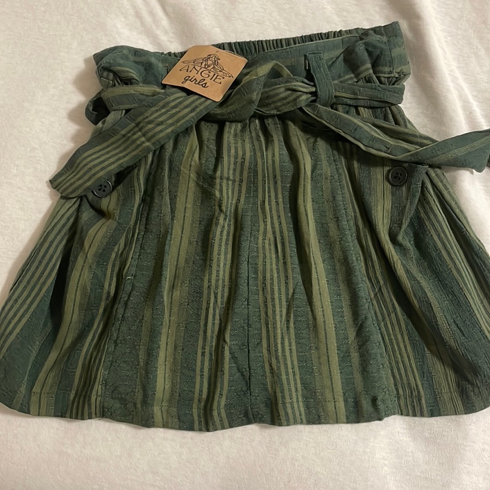 Green skirt